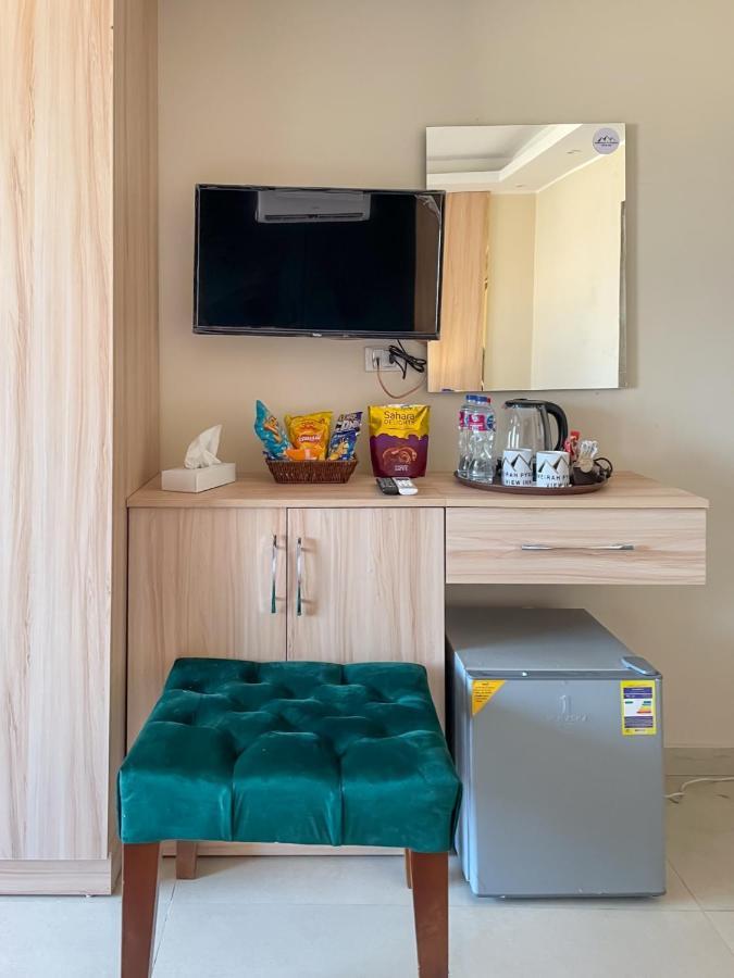 Jumeirah Pyramids View Inn Kafrat al Jabal Экстерьер фото
