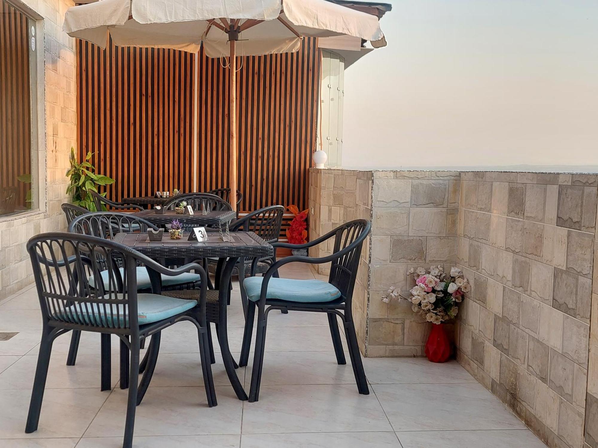 Jumeirah Pyramids View Inn Kafrat al Jabal Экстерьер фото