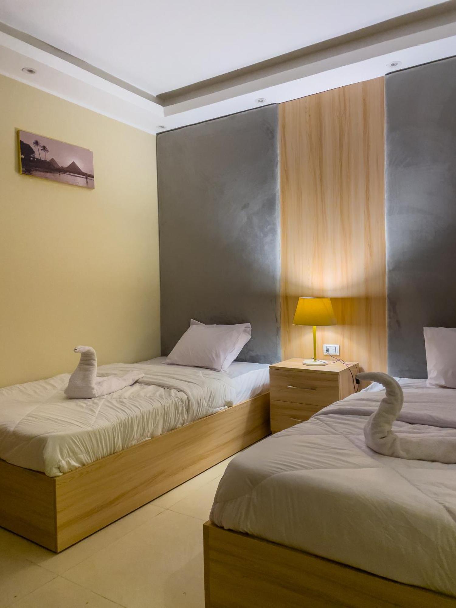 Jumeirah Pyramids View Inn Kafrat al Jabal Экстерьер фото