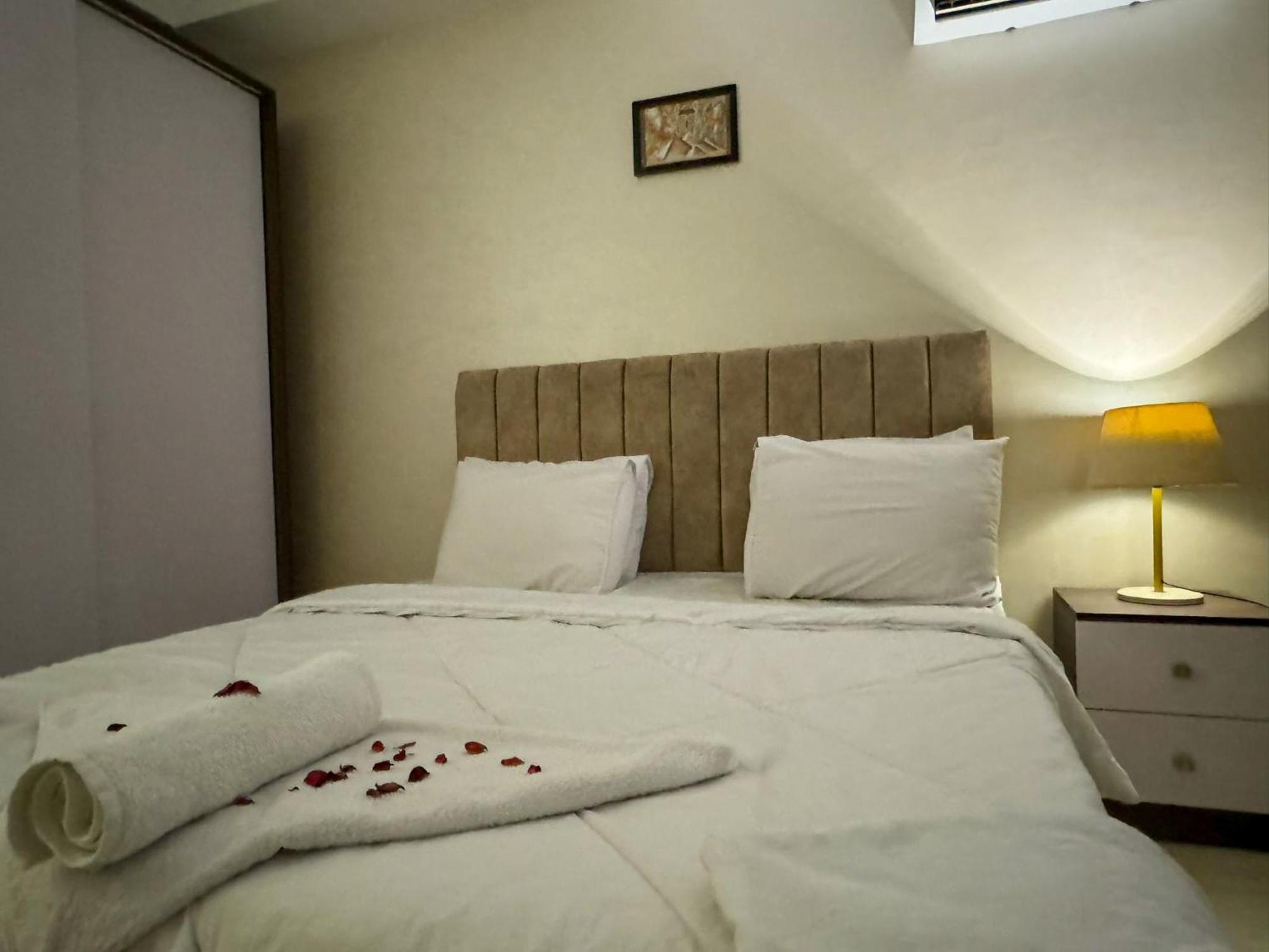 Jumeirah Pyramids View Inn Kafrat al Jabal Номер фото